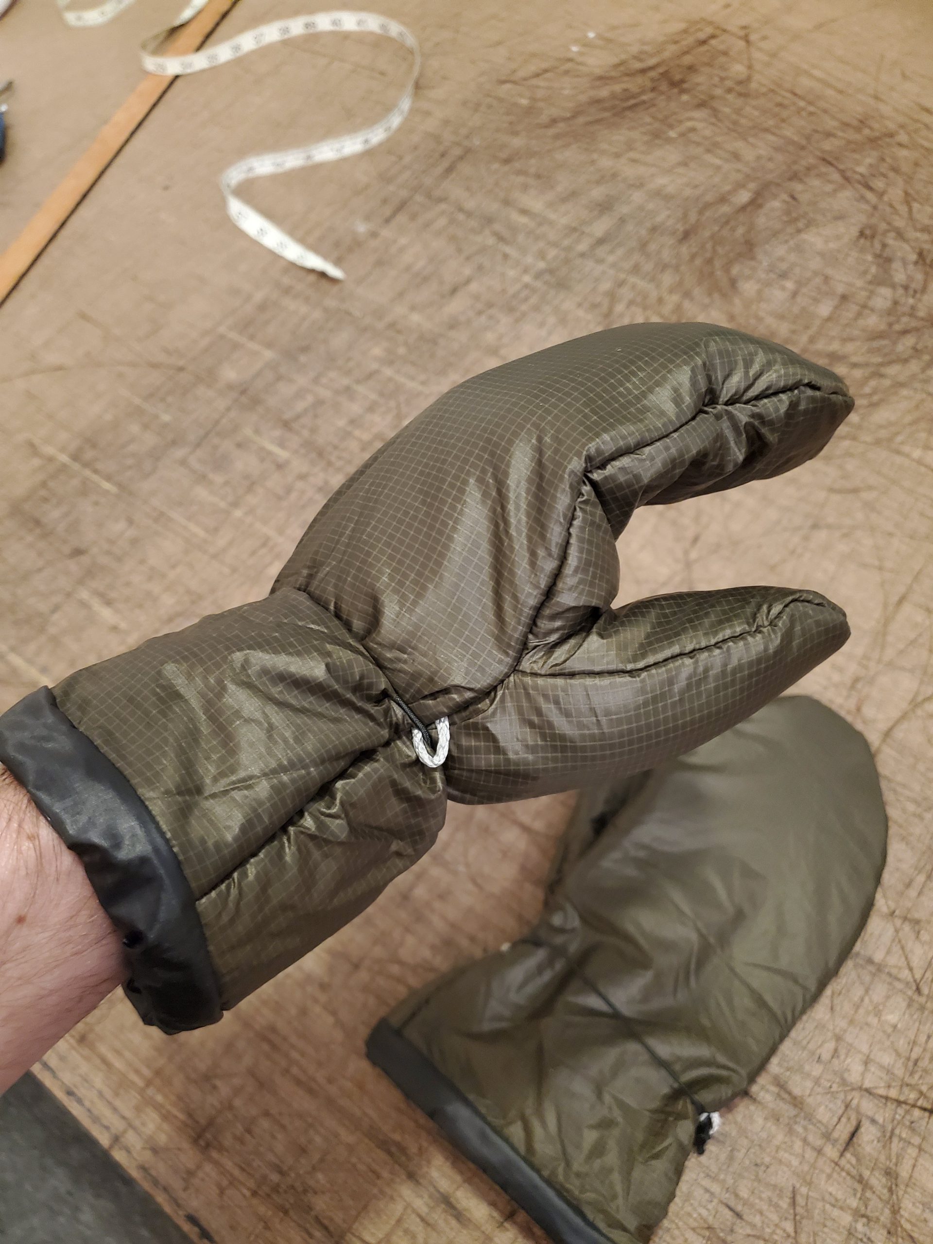 Argon 90/Alpha Mittens (Stock) - Image 3